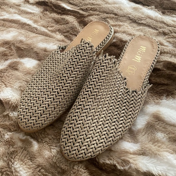 Beige Slip-on Dress Shoe - Picture 1 of 1